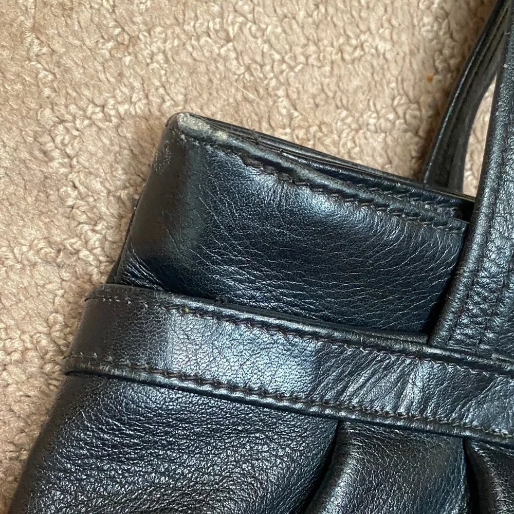 Vintage Black Leather Shoulder Bag Practical Chic Utility Trendy